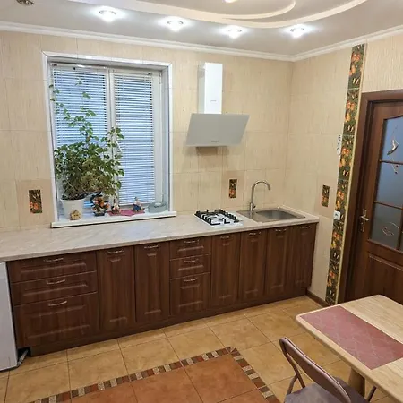 Townhouse Euro Жд Вокзал, Фонтан, Чеки Прро Villa Vinnytsia Exterior photo