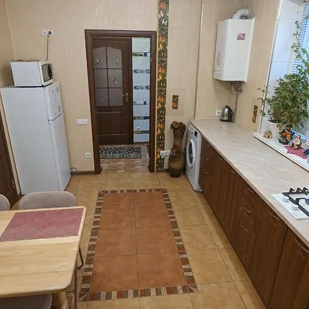 Townhouse Euro Жд Вокзал, Фонтан, Чеки Прро Villa Vinnytsia Exterior photo