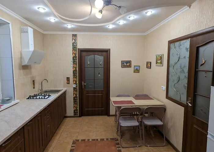 Townhouse Euro Жд Вокзал, Фонтан, Чеки Прро