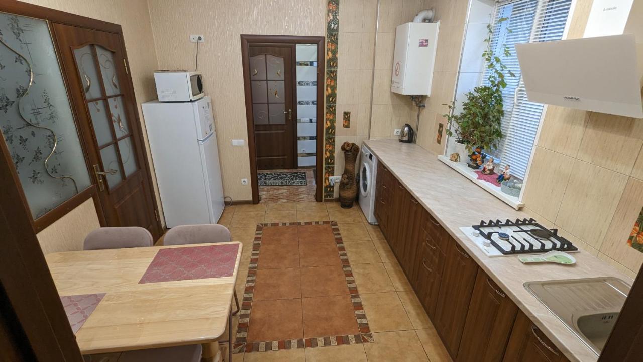 Townhouse Euro жд вокзал, фонтан, чеки прро Vinnytsia